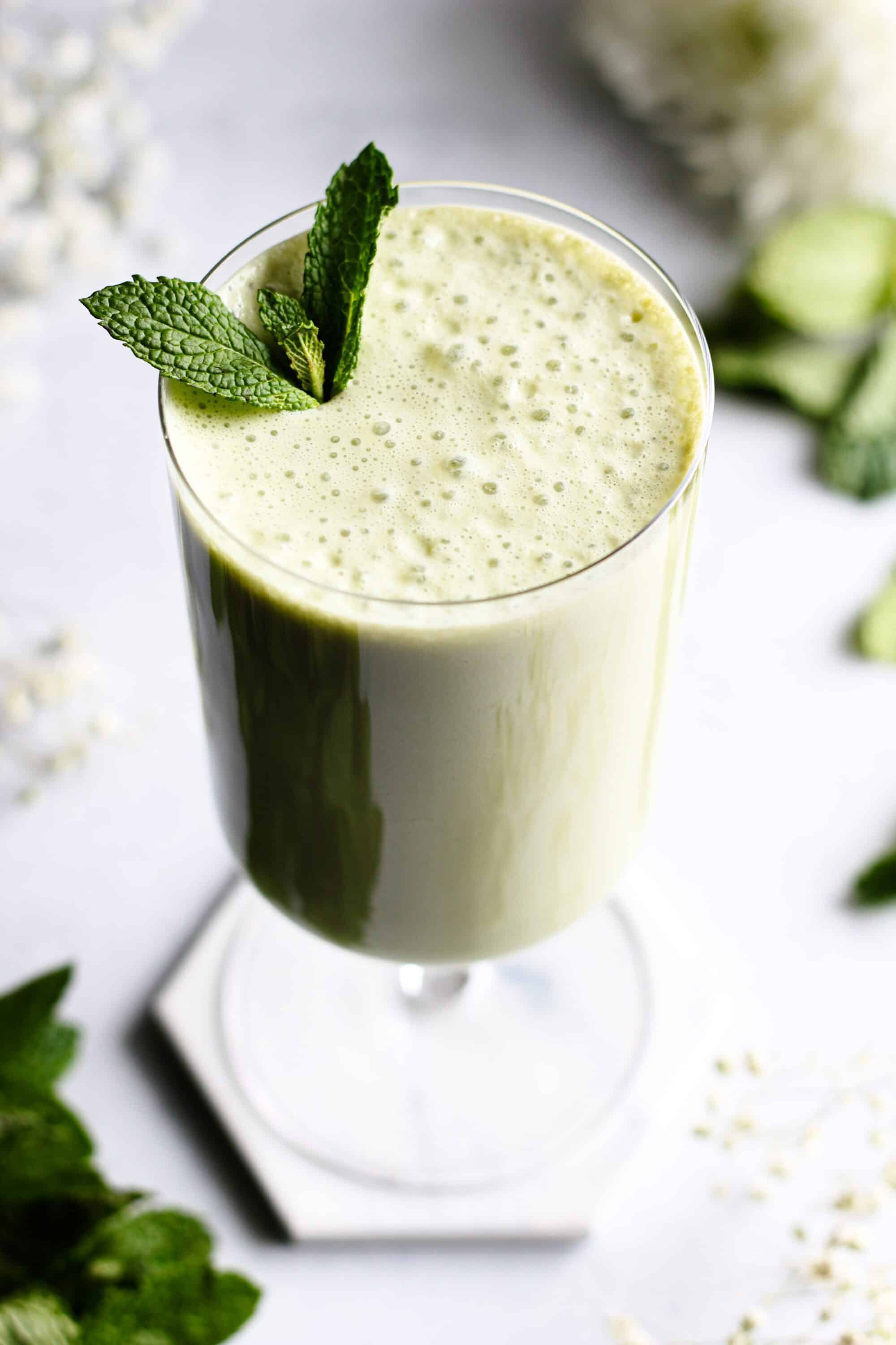 dairy free matcha smoothie